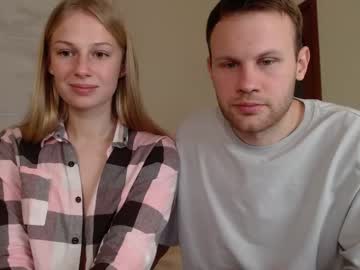 girl
        magic_couple13 cam image #43721