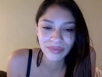 girl
        ilumaci cam image #4942030