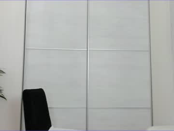 girl
        elizabeth__gray cam image #15979