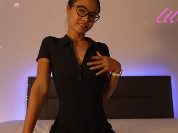 girl
        _lillilly_ cam image #5246875