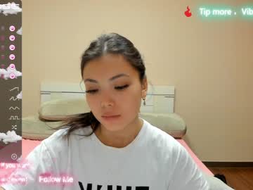 girl
        arya_ivy cam image #382434