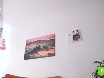 girl
        oki_dokie cam image #6899050