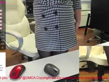 couple
        milf_viktoria cam image #325564