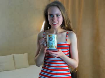 girl
        rubrain cam image #1510213