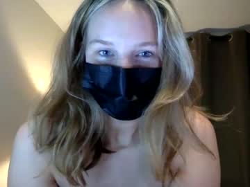 girl
        monicawinter69 cam image #358619