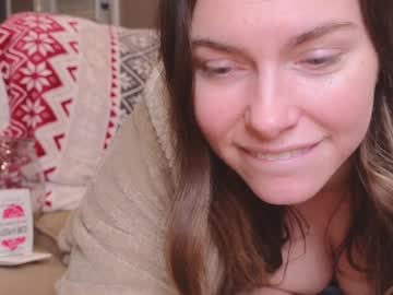 girl
        chroniclove cam image #5610007