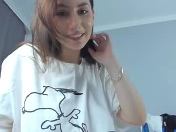 girl
        evelenlia cam image #900513