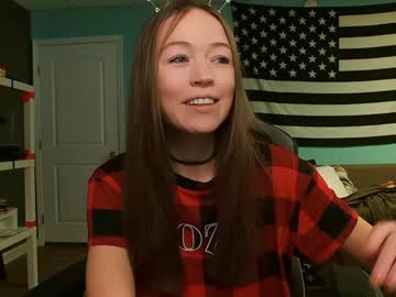girl
        anabelleleigh cam image #5720292