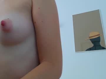 girl
        monica_dream18 cam image #4735161