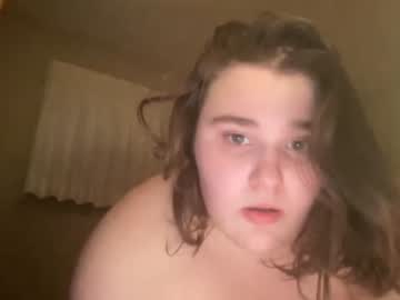 girl
        sourpeaches cam image #3101250