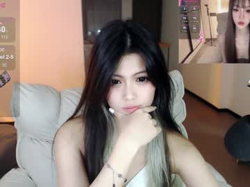 girl
        akina520 cam image #5040086