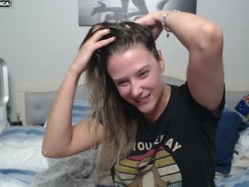 girl
        bluexstacey cam image #4561602