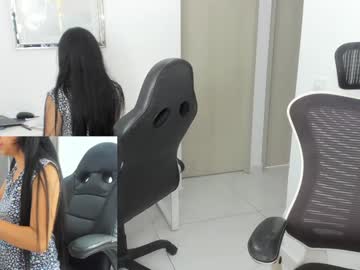 couple
        emillybrowm cam image #5181800