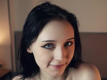 girl Nude Cam Girls Playing Games with lynnabelow