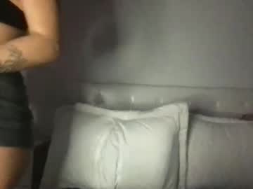 couple
        britbaexo cam image #2657480