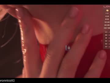 girl
        bronnica cam image #772697