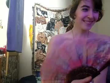 girl
        dumbemoloo cam image #2493814