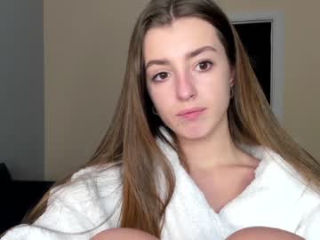 girl
        coy_amina_ cam image #779617