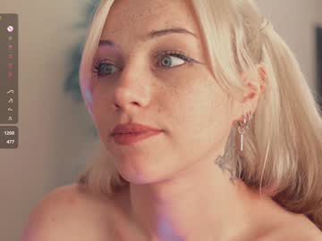 girl
        mia_milagros cam image #6579866