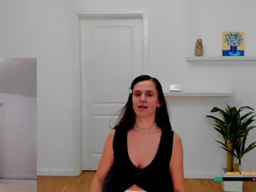 girl
        wh4thefuck cam image #1245382