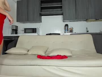 couple
        loving_ladies cam image #4024467