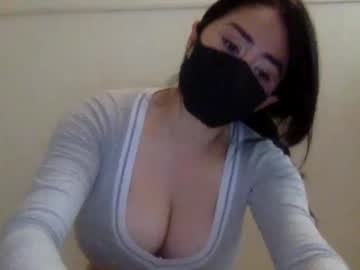 girl
        _natycutei19 cam image #6447442