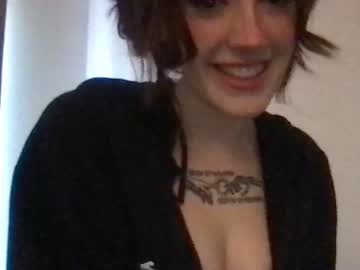 girl
        lottieforyou cam image #3277154