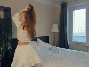 girl
        arlenebrooks cam image #445395