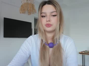 girl
        victoria_karma cam image #403912