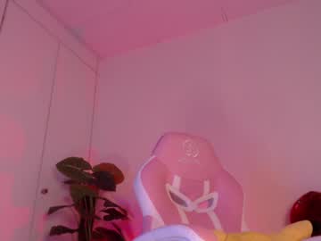 girl
        mynameisnikki cam image #2536006