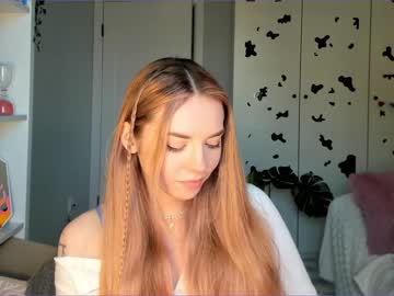 girl
        thisisamelia cam image #1584053