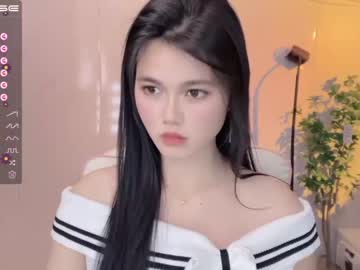 girl
        cindysweetasian cam image #3196574