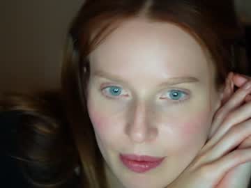 girl
        ellaa91 cam image #123941