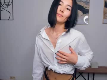 girl
        sue_kotara cam image #6265037