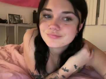 girl
        queencassidyy cam image #3332784