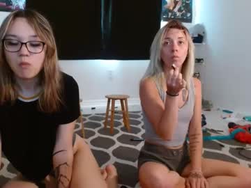 girl Nude Cam Girls Playing Games with perkybunny