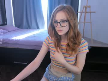 girl
        wowshumm cam image #2428006