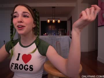 girl
        bailey_eilish cam image #3628462