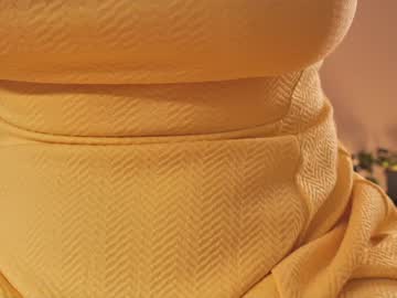 girl
        saltedhoney cam image #757546
