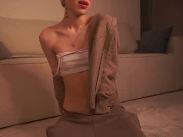 girl
        shiningstarrr cam image #5974812