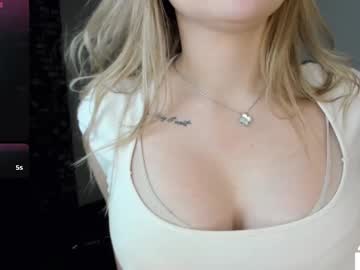 girl
        keilybrul cam image #6244856