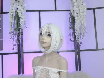 girl
        xenomy cam image #6157524