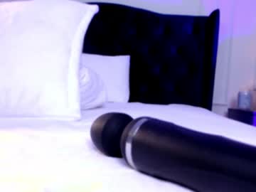 girl
        amberalena cam image #6230924