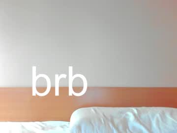 girl
        sleepycode002 cam image #3094733