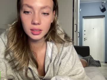 girl
        angel_from_sky cam image #3958119