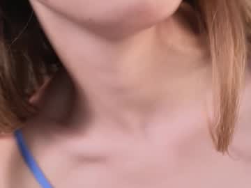 girl
        cutiebeautycb cam image #5612793