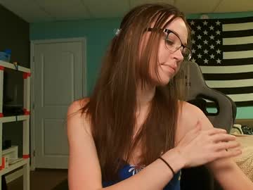 girl
        anabelleleigh cam image #6611695