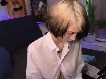 girl
        lizbethbiglow cam image #4957125