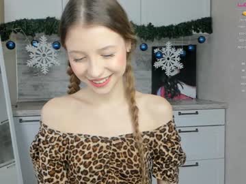 girl
        beverlyvega cam image #527215