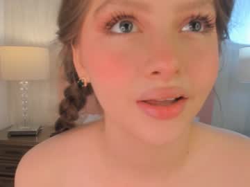 girl
        victoria_calloway cam image #4879384